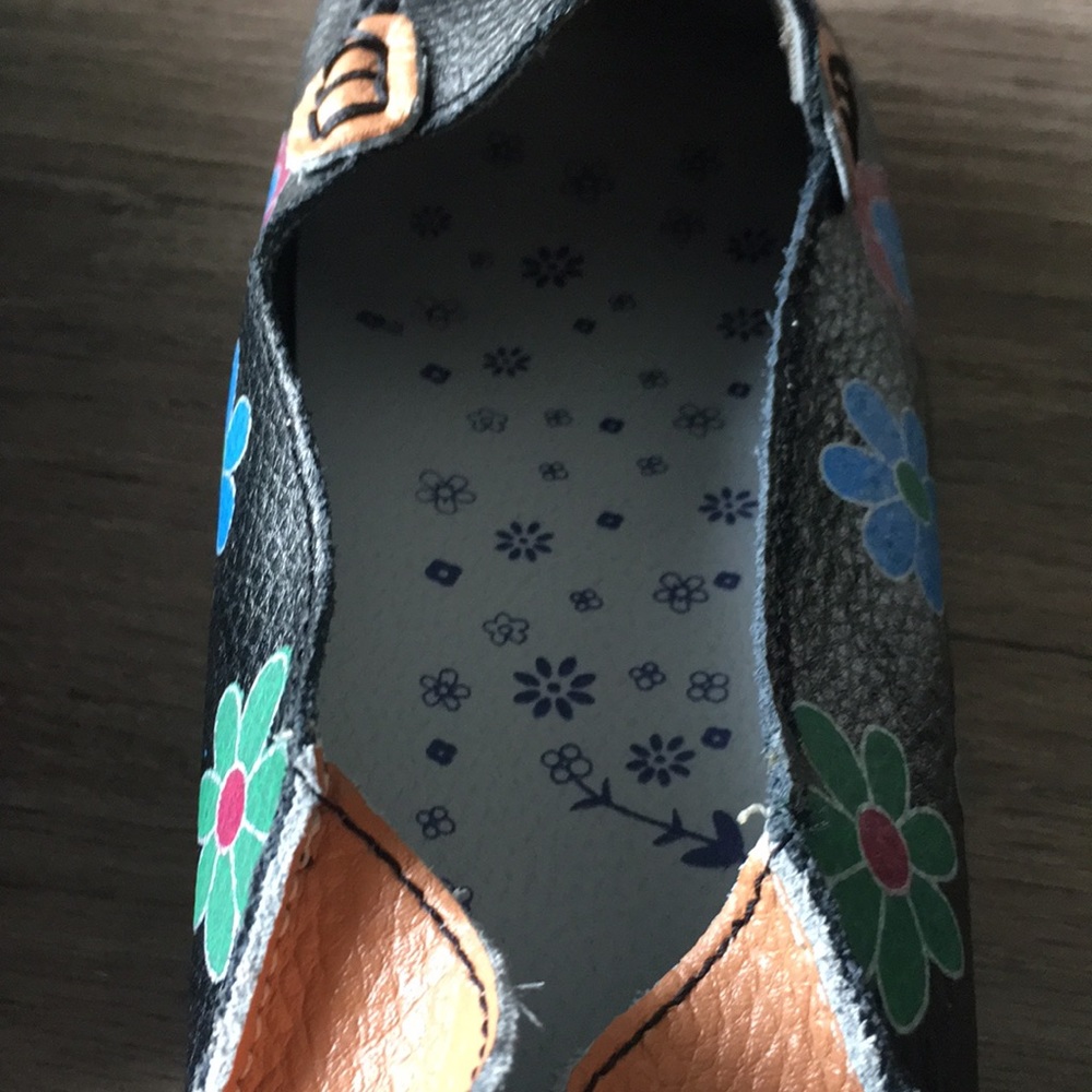 Comfortable floral leather women’s loafers - Picture 7 of 7